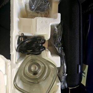 Phillips Sonicare charger and carrying case ONLY **DOES NOT INCLUDE TOOTHBRUSH**